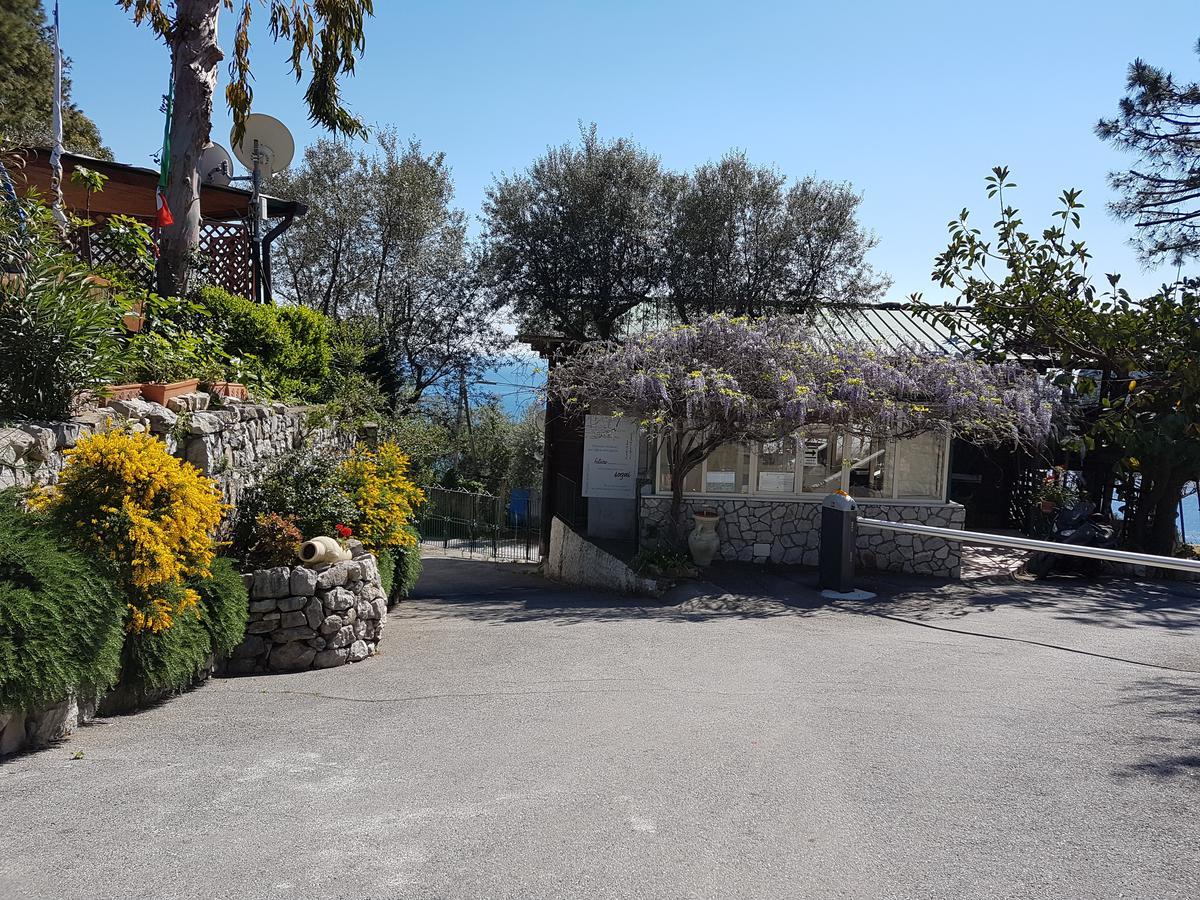 Villaggio Syrenuse Residence Massa Lubrense Exterior photo